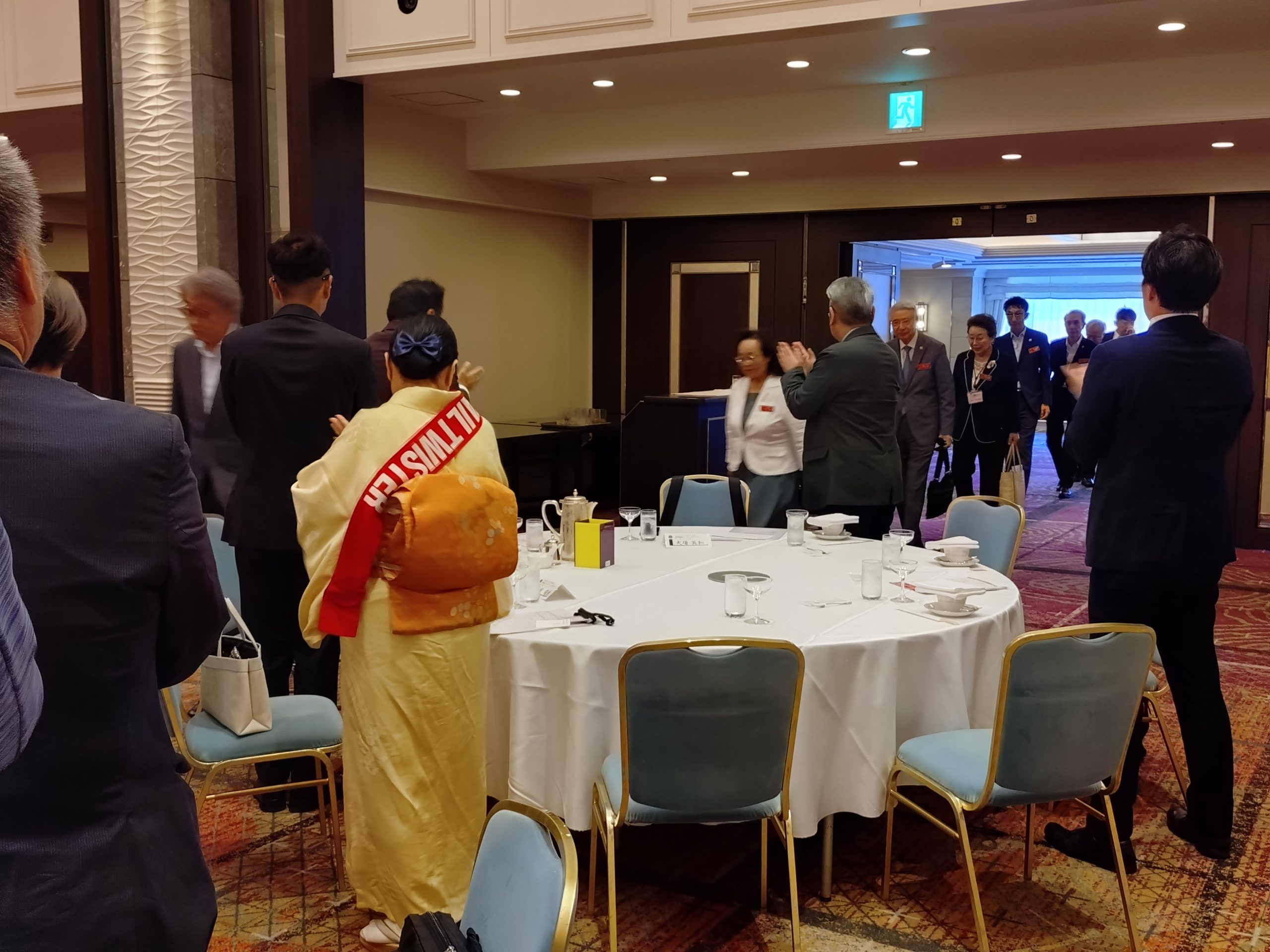 LAREINE 会報 KAMIJO、約20年ぶりにLAREINEの楽曲のみでツアー開催決定